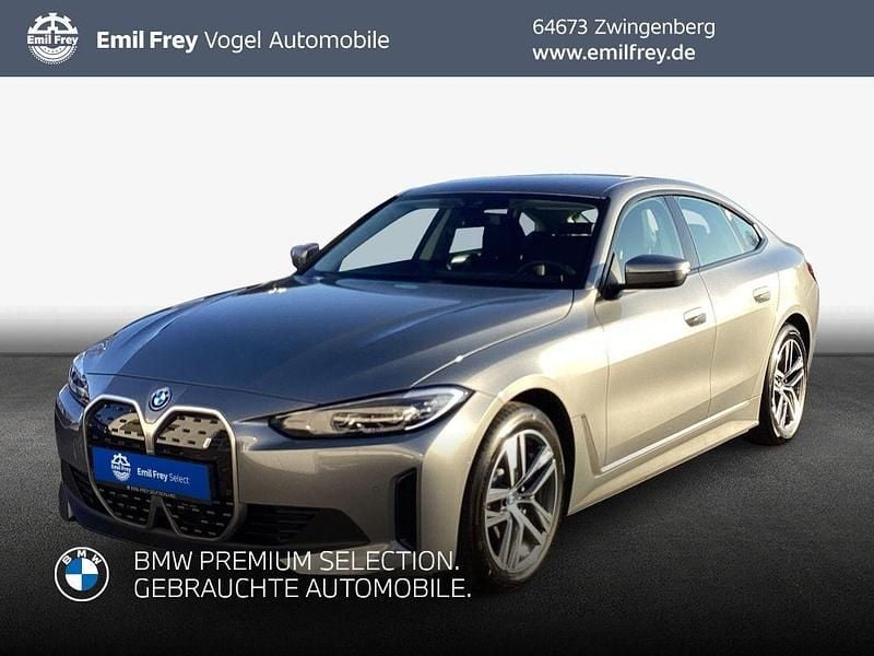 Grau Gebraucht 2022 BMW i4 Sport Line Limousine | 39.760 € (Guter Preis) - Bild 1/3