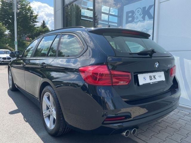 Gebraucht BMW 320 Advantage 190 PS (139 kW) 2019 Schwarz metallic black sapphire metallicschwarz Kombi