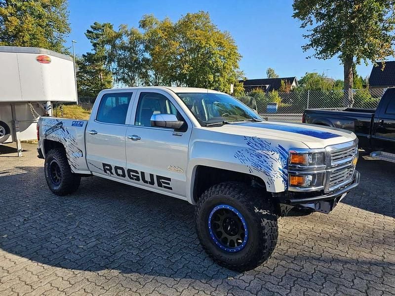Weiß Gebraucht 2015 Chevrolet Silverado SUV | 49.950 € (Fairer Preis) - Bild 1/4