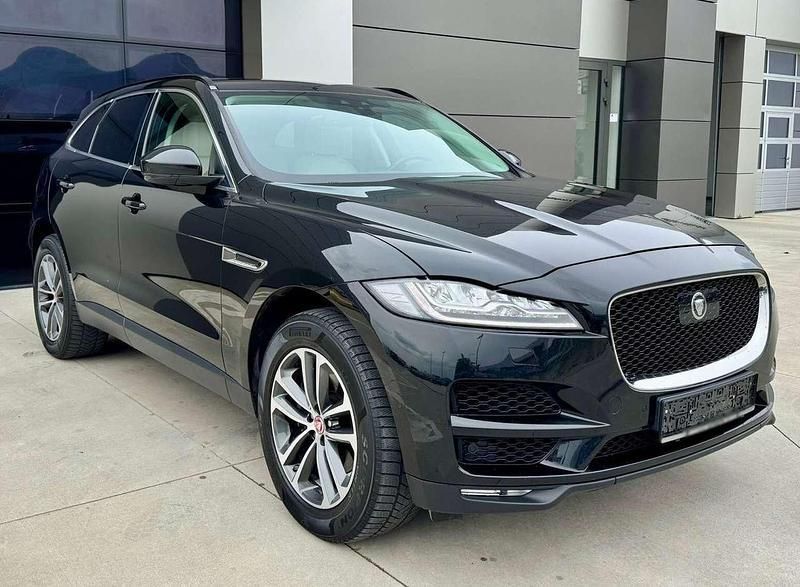 Schwarz Gebraucht 2019 Jaguar F-Pace Prestige SUV | 22.900 € (Superpreis) - Bild 1/4