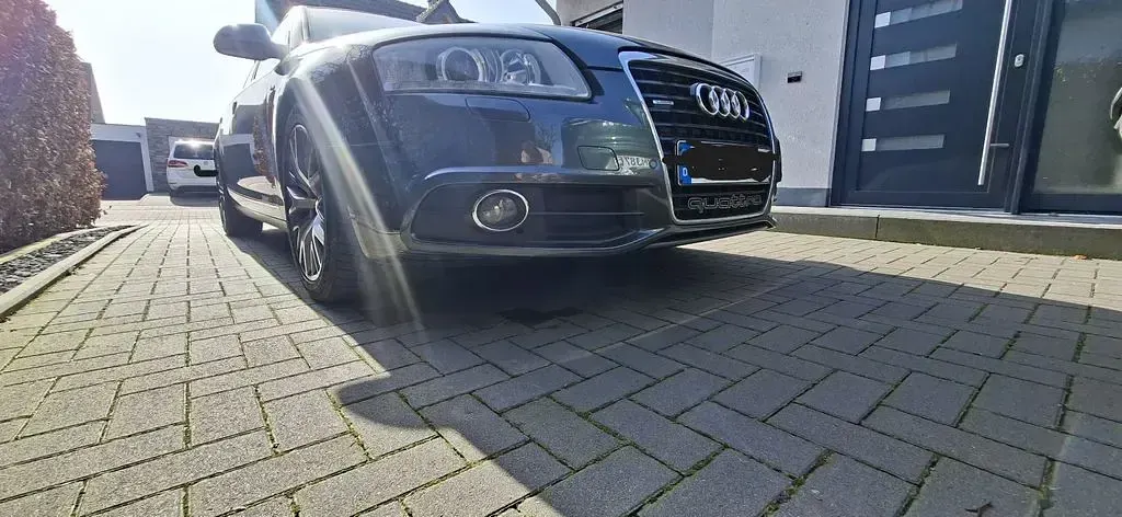 Gebraucht Audi A6 Ambiente 290 PS (213 kW) 2011 Grau Kombi