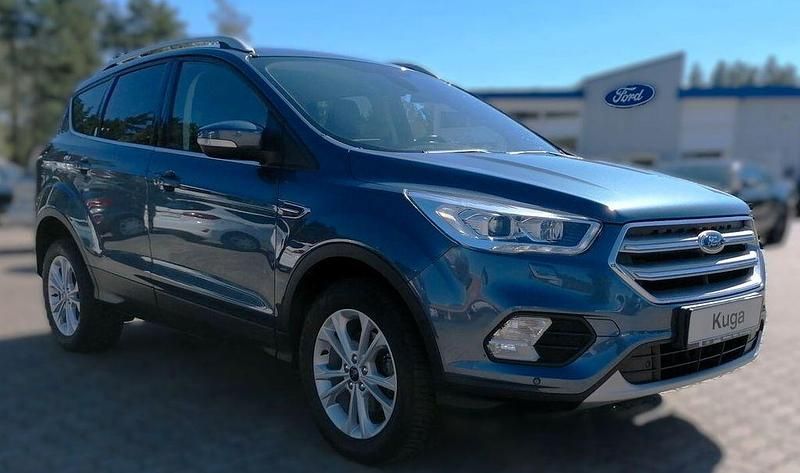 Gebraucht Ford Kuga Titanium 150 PS (110 kW) 2019 Blau SUV