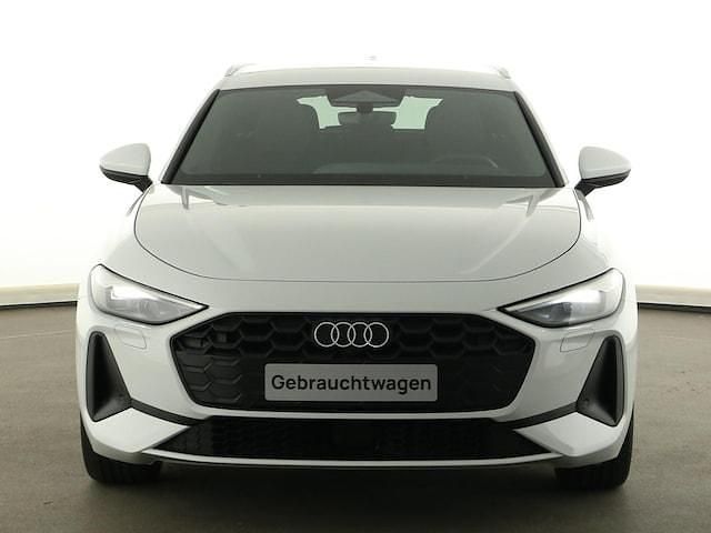Gebraucht Audi A5 Sport 204 PS (150 kW) 2025 Gletscherweiß metallic Kombi
