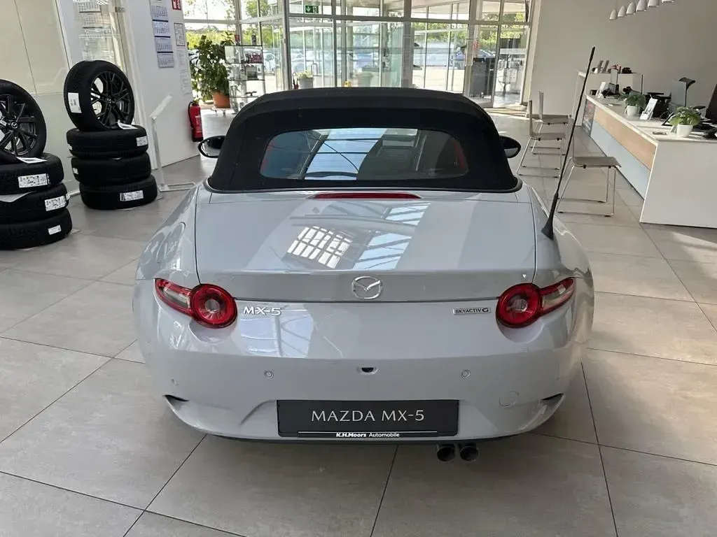 Neu Mazda MX5 Exclusive-Line 132 PS (97 kW) 2026 Aero gray m Cabrio