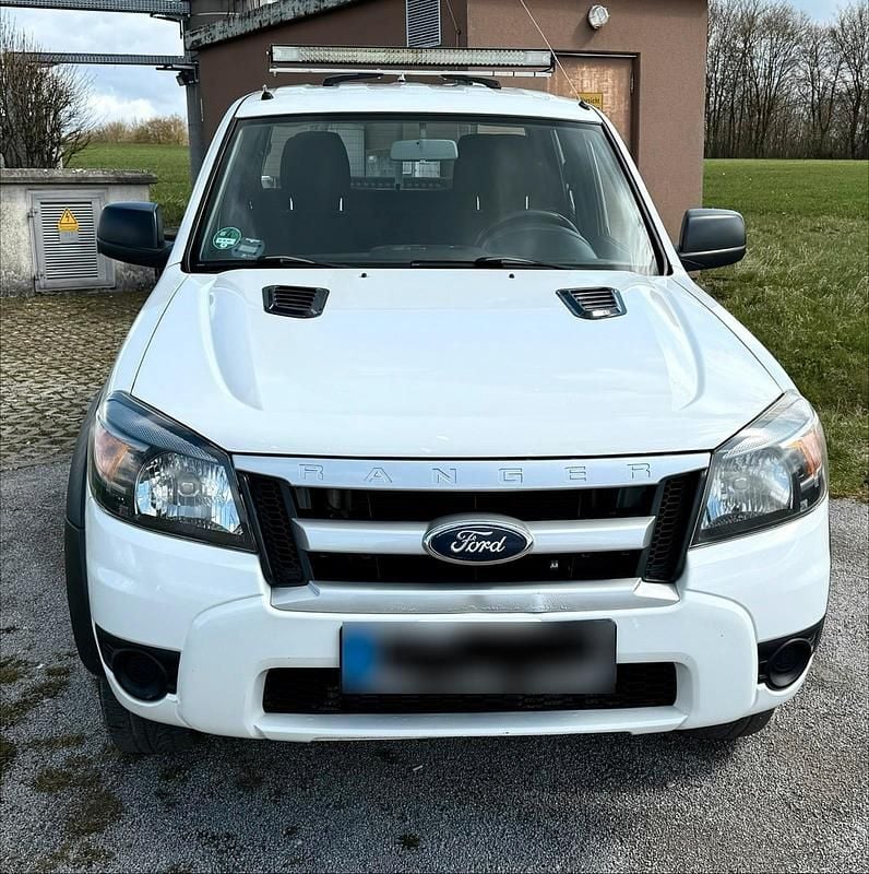 Gebraucht Ford Ranger XLT 143 PS (105 kW) 2011 Weiß Pickup