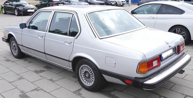 Gebraucht BMW 733 179 PS (131 kW) 1979 Limousine