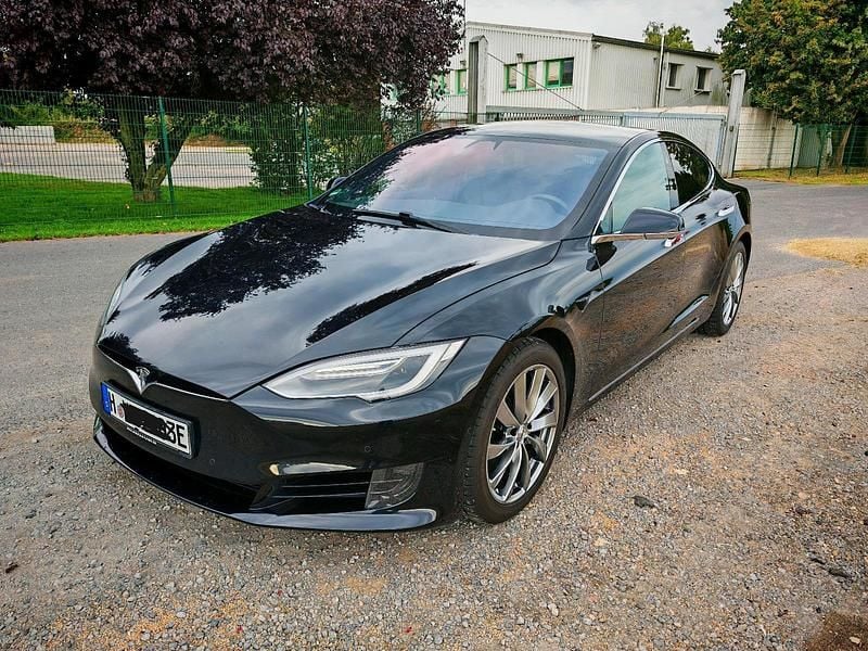Schwarz Gebraucht 2017 Tesla Model S Limousine | 23.000 € (Guter Preis) - Bild 1/4