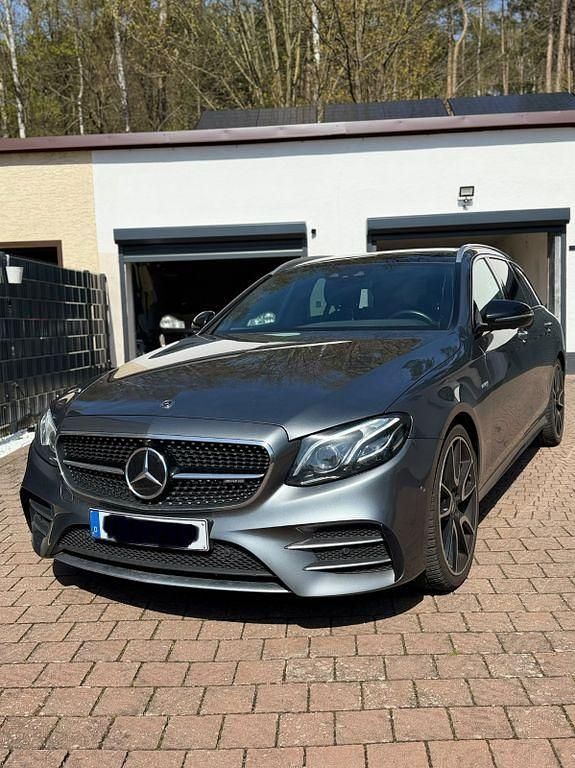 Gebraucht Mercedes E43 AMG AMG 401 PS (294 kW) 2017 Grau Limousine