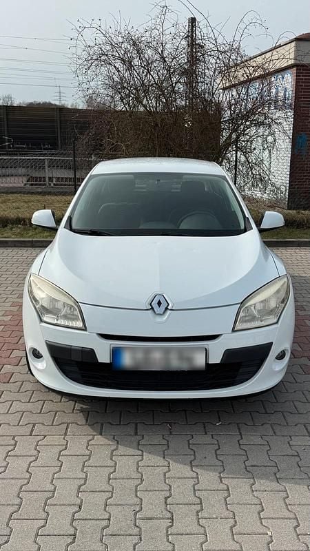 Gebraucht Renault Mégane Expression 110 PS (80 kW) 2009 Weiß Limousine