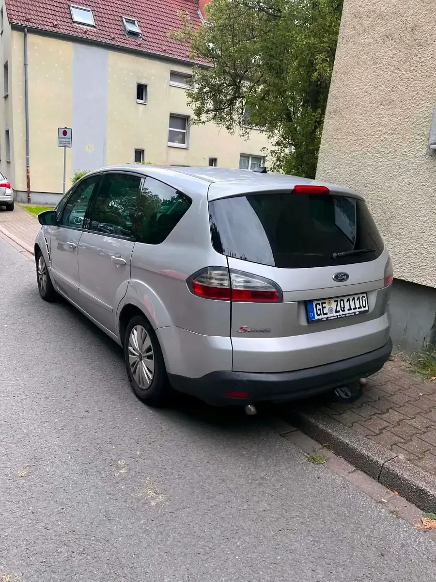 Gebraucht Ford S-MAX 130 PS (95 kW) 2007 Silber Van / Kleinbus