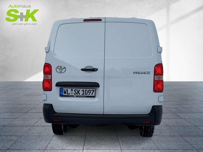 Gebraucht Toyota Proace 144 PS (105 kW) 2024 Weiß Van / Kleinbus