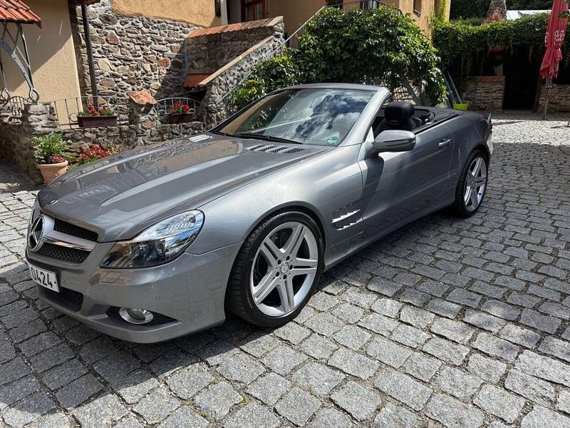 Grau Gebraucht 2008 Mercedes SL350 Cabrio | 25.990 € (Teuer) - Bild 1/4