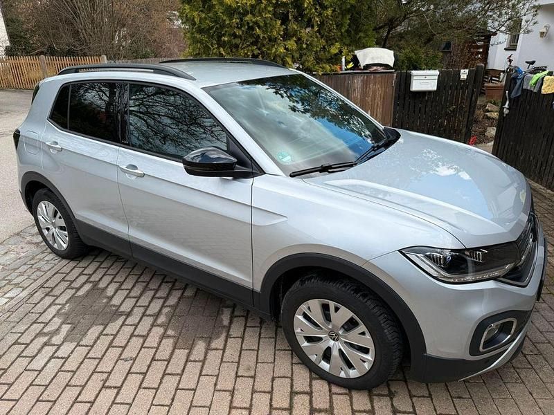 Gebraucht VW T-Cross Move 110 PS (80 kW) 2023 Grau SUV