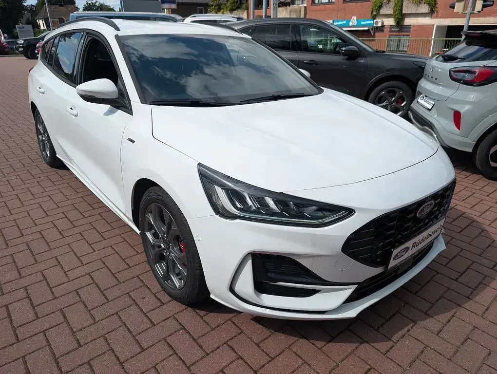Nowe Ford Focus ST-Line 125 KM (91 kW) 2026 Biały Sedan/Limuzyna