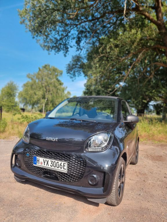 Schwarz Gebraucht 2020 Smart ForTwo Electric Drive Coupé | 10.800 € (Teuer) - Bild 1/4