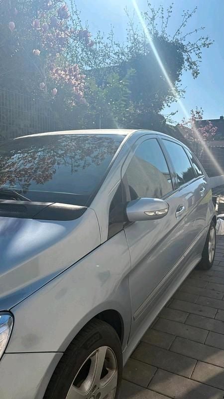 Gebraucht Mercedes B180 109 PS (80 kW) 2007 Blau Van / Kleinbus
