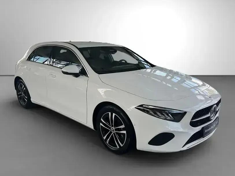 Gebraucht Mercedes A200 Progressive 163 PS (119 kW) 2025 Weiß Limousine