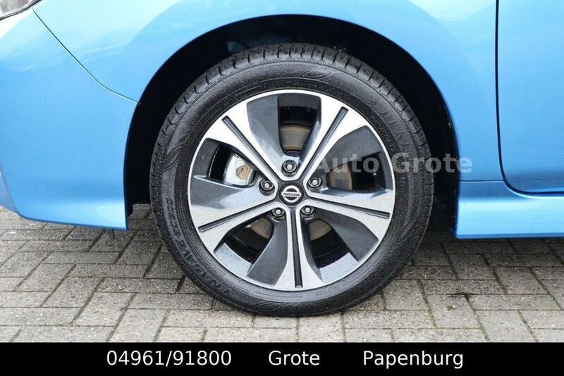 Gebraucht Nissan Leaf Tekna 160 kW (218 PS) 2021 Blau Kleinwagen