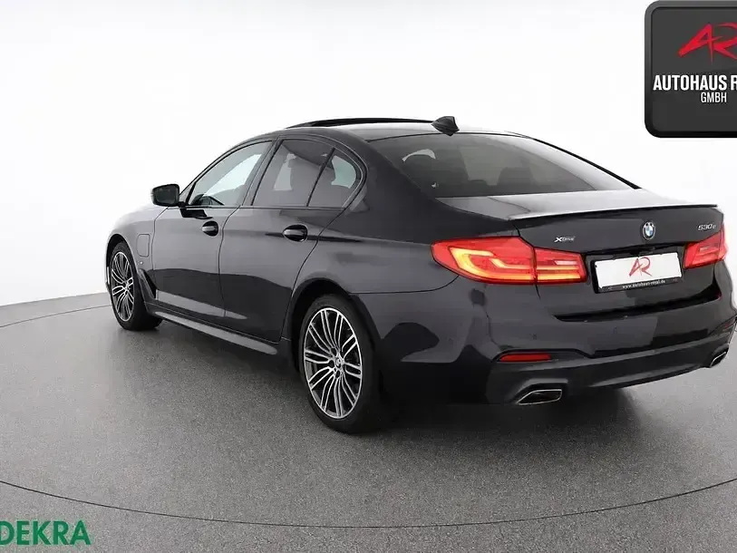 Gebraucht BMW 530e M Sport 252 PS (185 kW) 2020 Saphirschwarz Limousine