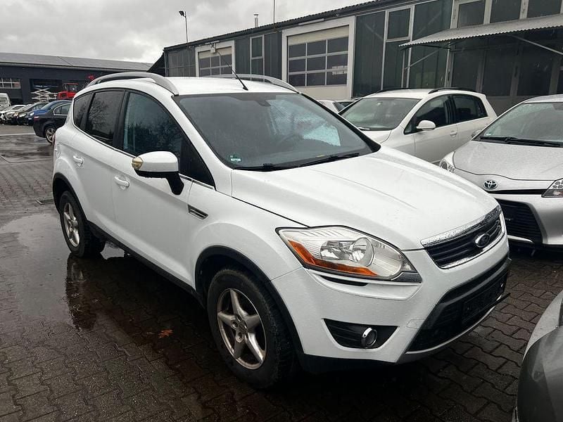 Gebraucht Ford Kuga Titanium 136 PS (100 kW) 2009 Weiß SUV