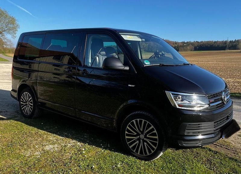 Second-hand VW T6 Trendline 150 CP (110 kW) 2019 Negru Van