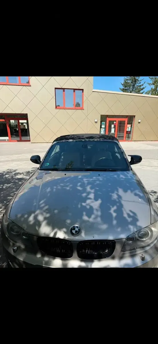 Gebraucht BMW 120 Cabriolet 177 PS (130 kW) 2010 Grau Cabrio