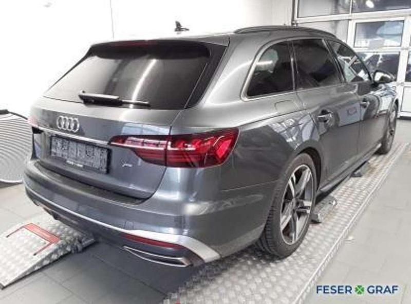 Gebraucht Audi A4 S-Line 163 PS (119 kW) 2022 Daytonagrau perleffekt Kombi