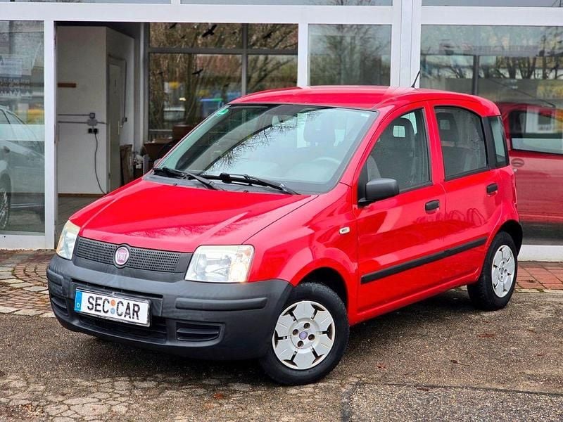 Rot Gebraucht 2009 Fiat Panda Active Limousine | 2.950 € (Fairer Preis) - Bild 1/4