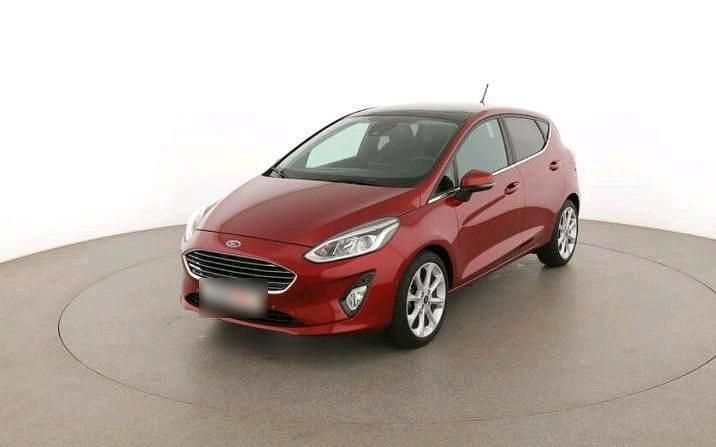 Gebraucht Ford Fiesta Titanium 101 PS (74 kW) 2018 Rot Kleinwagen