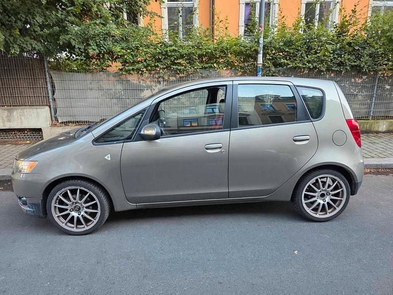 Grau Gebraucht 2010 Mitsubishi Colt Limousine | 3.500 € (Fairer Preis) - Bild 1/4