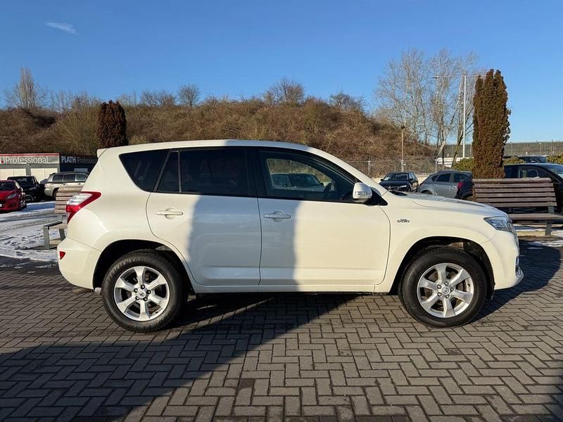 Gebraucht Toyota RAV4 Life 150 PS (110 kW) 2011 Weiß SUV