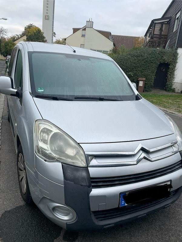 Silber Gebraucht 2012 Citroën Berlingo Van / Kleinbus | 12.800 € - Bild 1/4