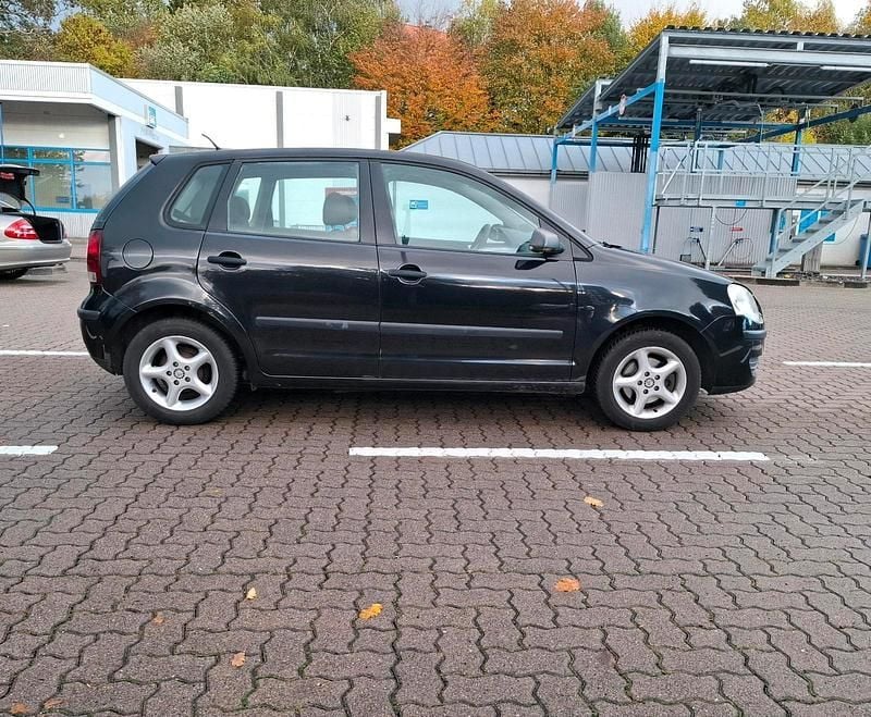 Gebraucht VW Polo 65 PS (47 kW) 2005 Schwarz Kleinwagen