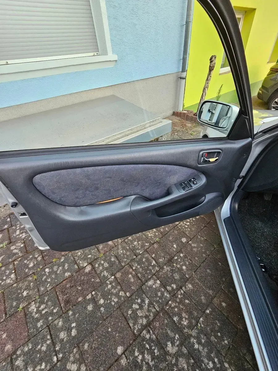 Gebraucht Toyota Corolla 97 PS (71 kW) 2001 Kleinwagen