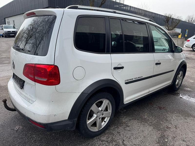 Gebraucht VW Touran 177 PS (130 kW) 2014 Weiß Van / Kleinbus