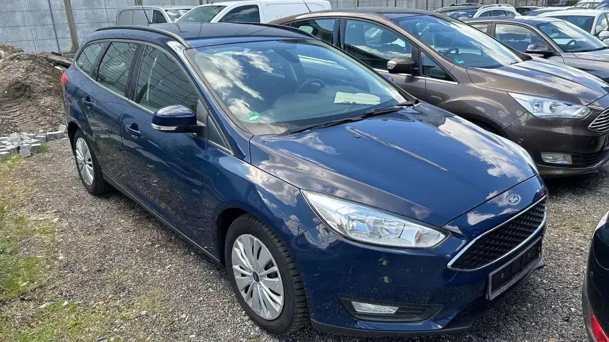 Usata Ford Focus Trend 95 CV (69 kW) 2015 Blu Station wagon
