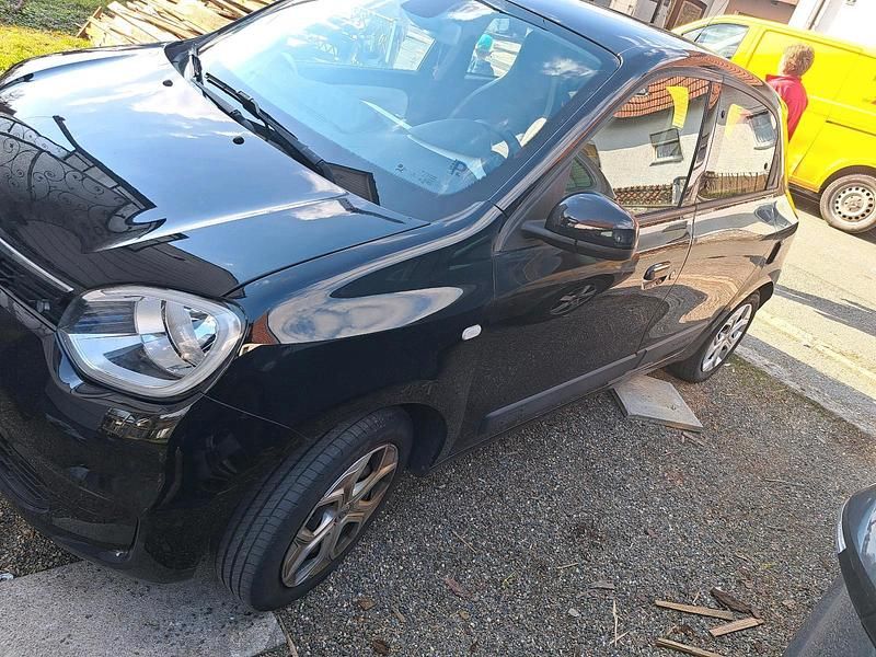 Gebraucht Renault Twingo LIMITED 91 PS (66 kW) 2021 Schwarz Kleinwagen