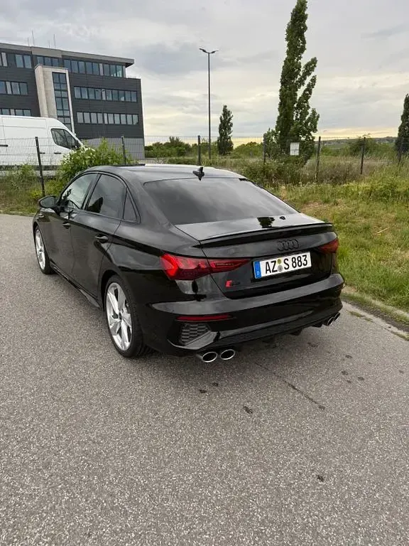 Gebraucht Audi S3 Sport 310 PS (228 kW) 2024 Schwarz Limousine