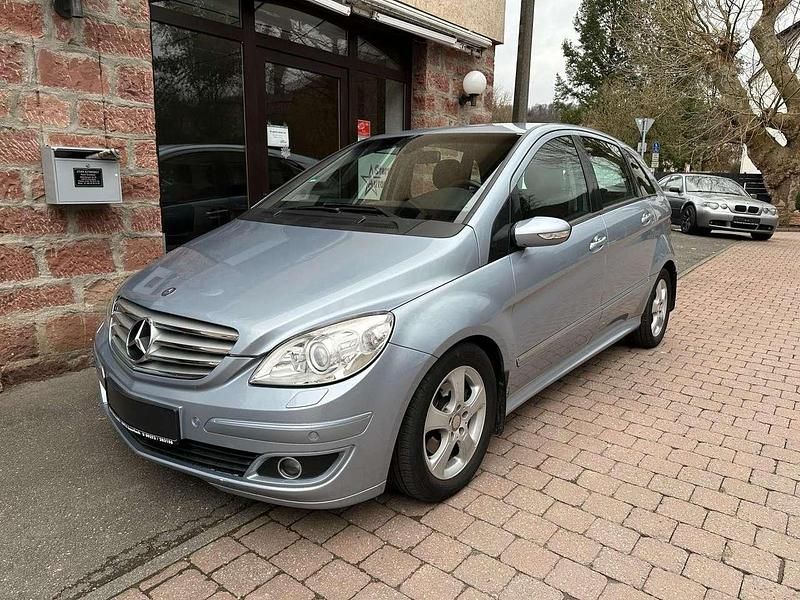 Gebraucht Mercedes B200 140 PS (102 kW) 2006 Amethyst metallic Van / Kleinbus