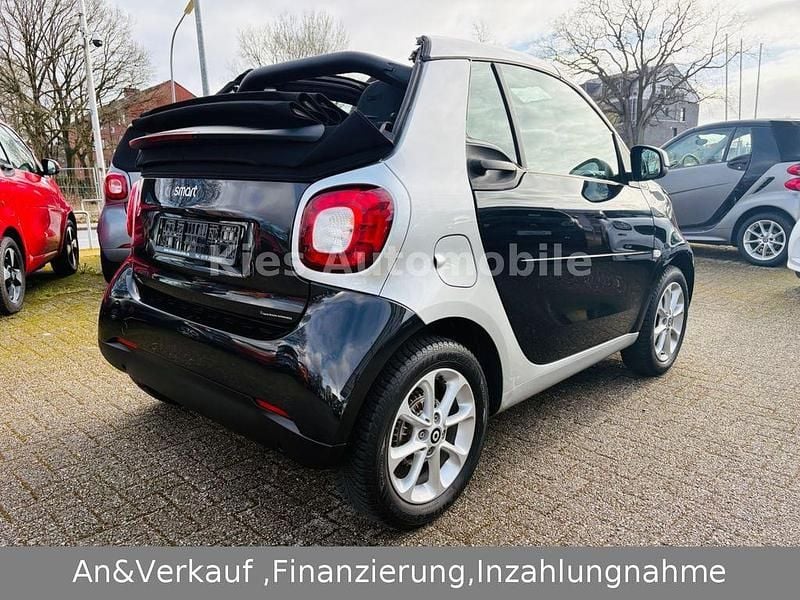 Gebraucht Smart ForTwo Cabrio 90 PS (66 kW) 2017 Schwarz Cabrio
