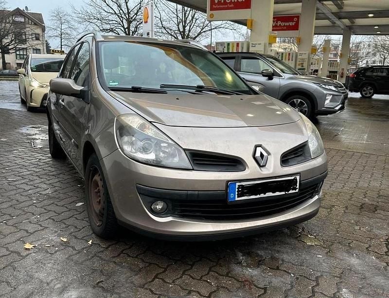 Gebraucht Renault Clio II Dynamique 111 PS (81 kW) 2008 Gold Limousine