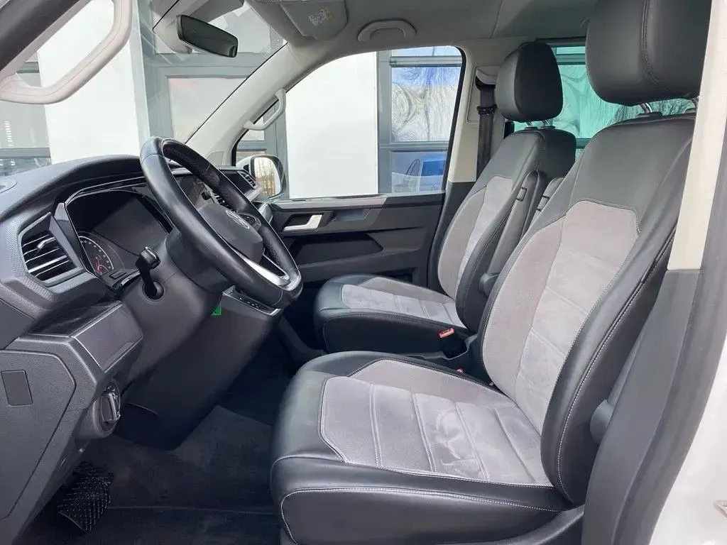 Gebraucht VW Multivan Generation Six 204 PS (150 kW) 2022 Candyweiß Van / Kleinbus