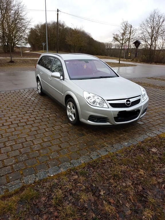Gebraucht Opel Vectra 140 PS (102 kW) 2007 Silber Kombi