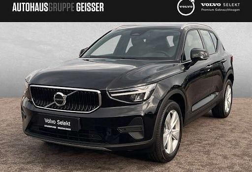 Neu Volvo XC40 Core 163 PS (119 kW) 2025 Schwarz SUV