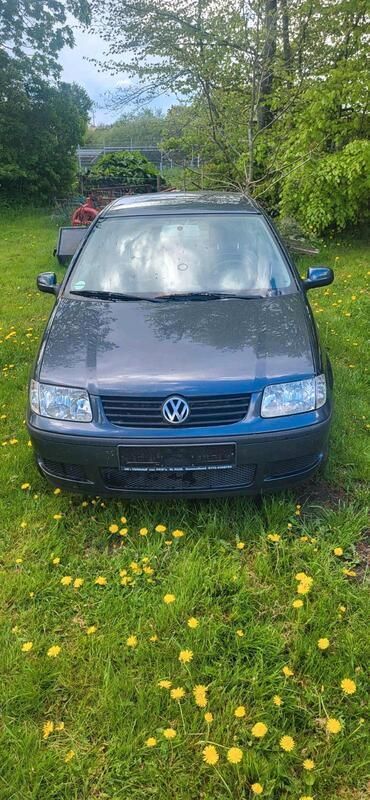 Grau Gebraucht 2001 VW Polo Kleinwagen | 599 € (Guter Preis) - Bild 1/4