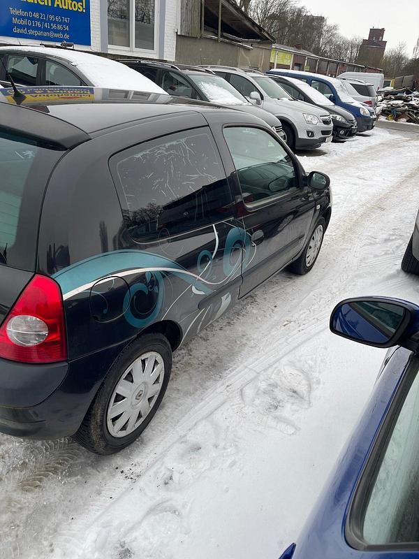 Gebraucht Renault Clio II 75 PS (55 kW) 2004 Schwarz Kleinwagen