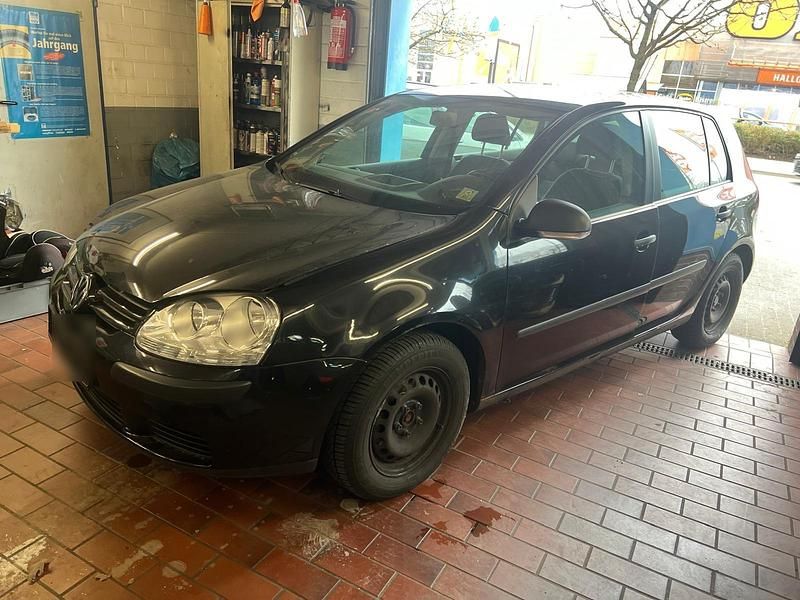 Gebraucht VW Golf V 101 PS (74 kW) 2006 Schwarz Kleinwagen