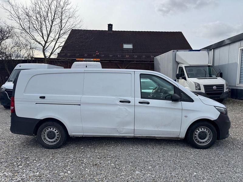 Gebraucht Mercedes Vito 163 PS (119 kW) 2020 Weiß Van