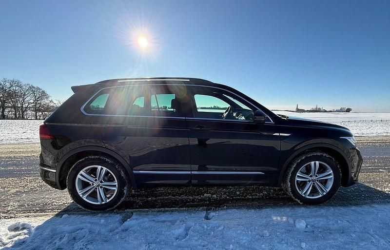 Schwarz Gebraucht 2021 VW Tiguan R-line SUV | 31.400 € (Superpreis) - Bild 1/4
