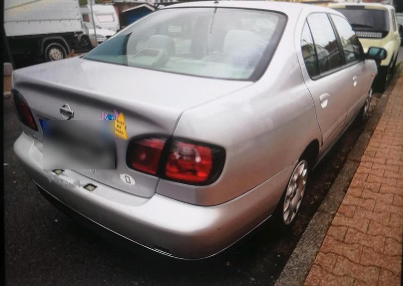 Gebraucht Nissan Primera 114 PS (83 kW) 2000 Silber Kombi